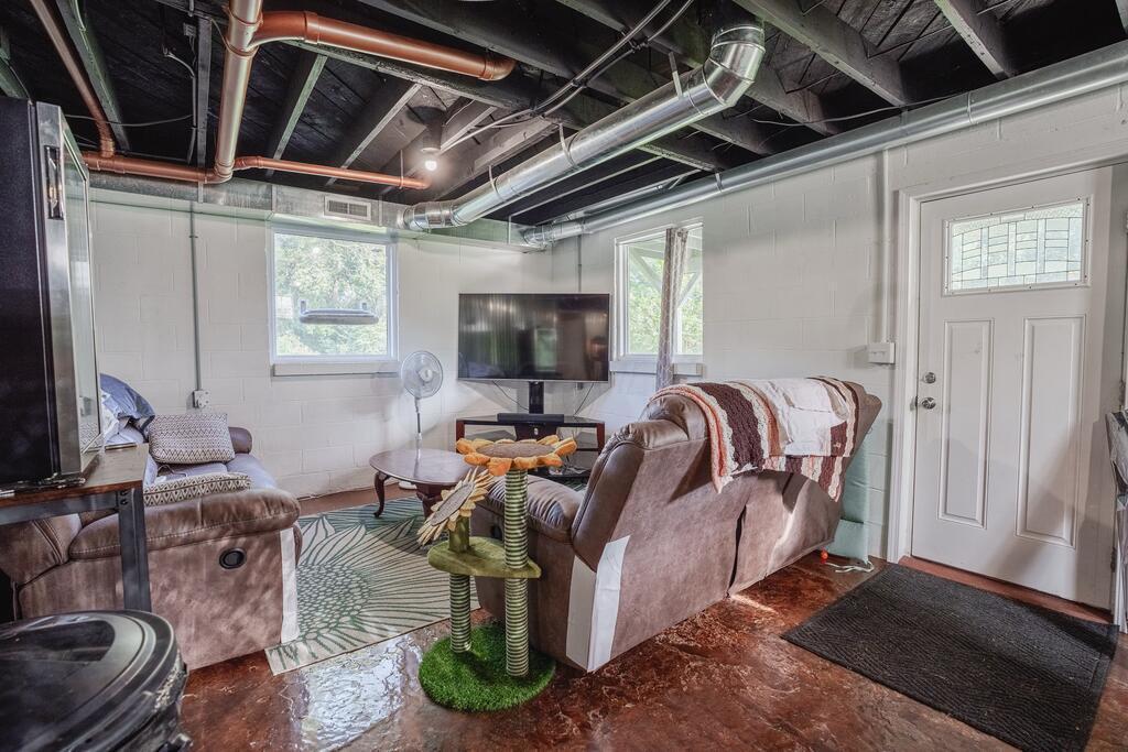 5200 Three Locks Road Property Photo 29