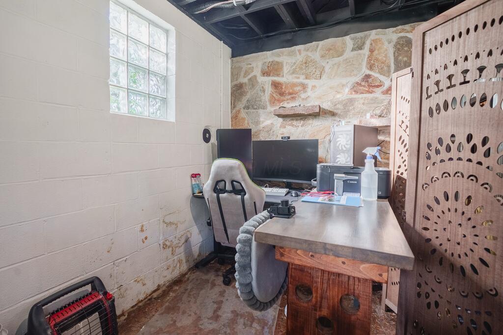 5200 Three Locks Road Property Photo 38