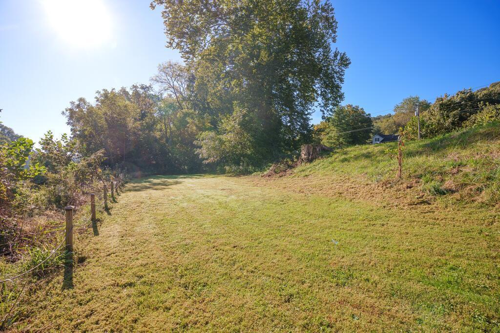 5200 Three Locks Road Property Photo 48