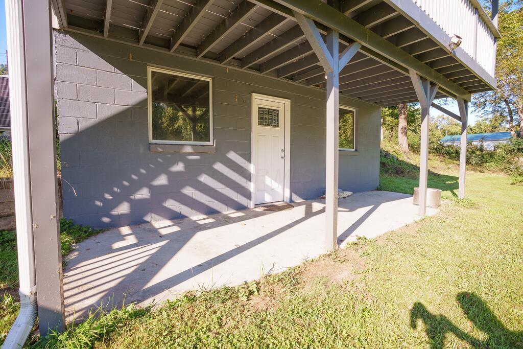 5200 Three Locks Road Property Photo 49