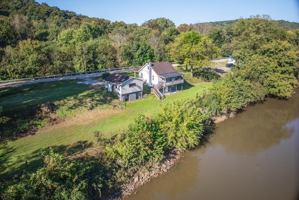 5200 Three Locks Road Property Photo 55
