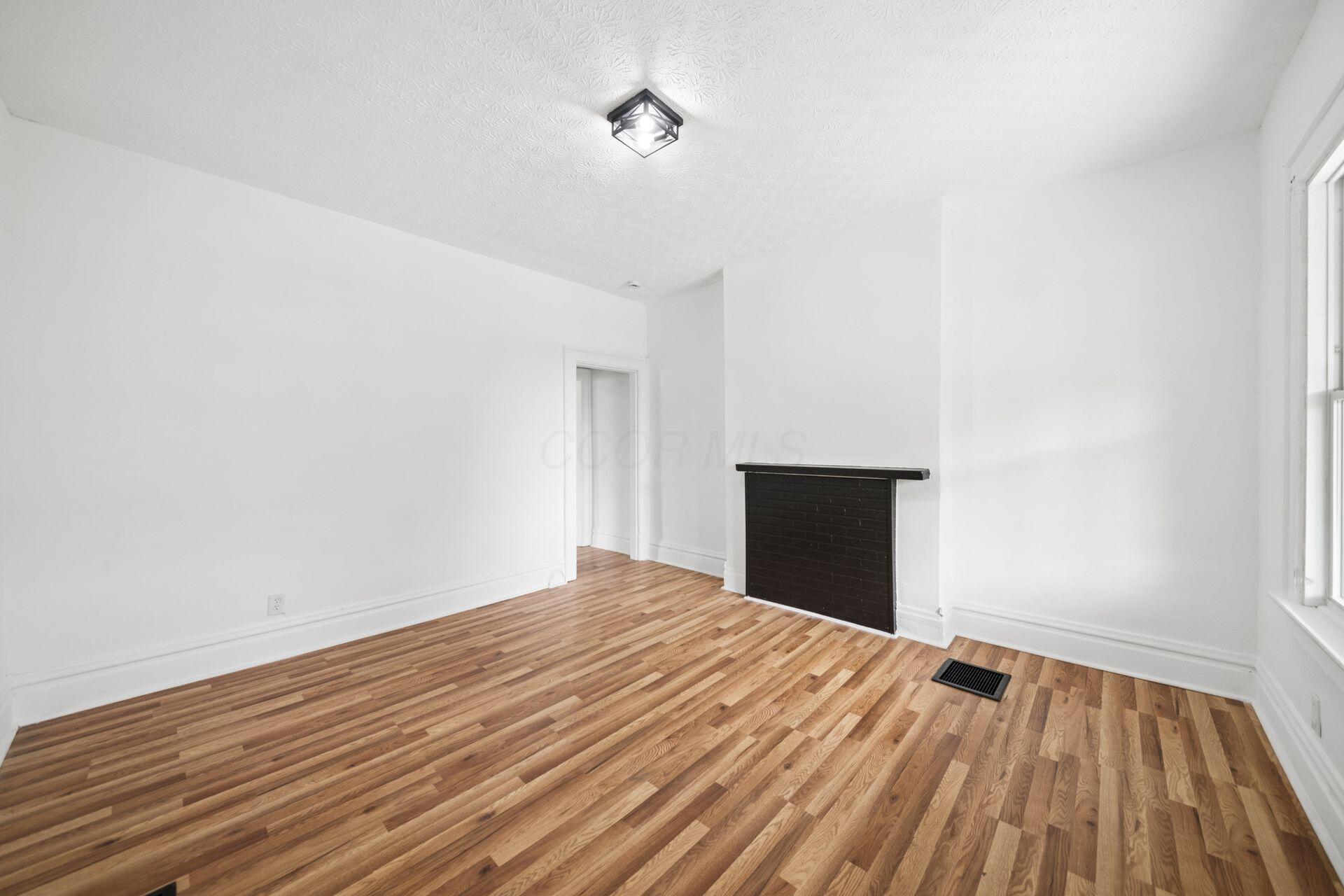 1338-1340 Hildreth Avenue Property Photo 8