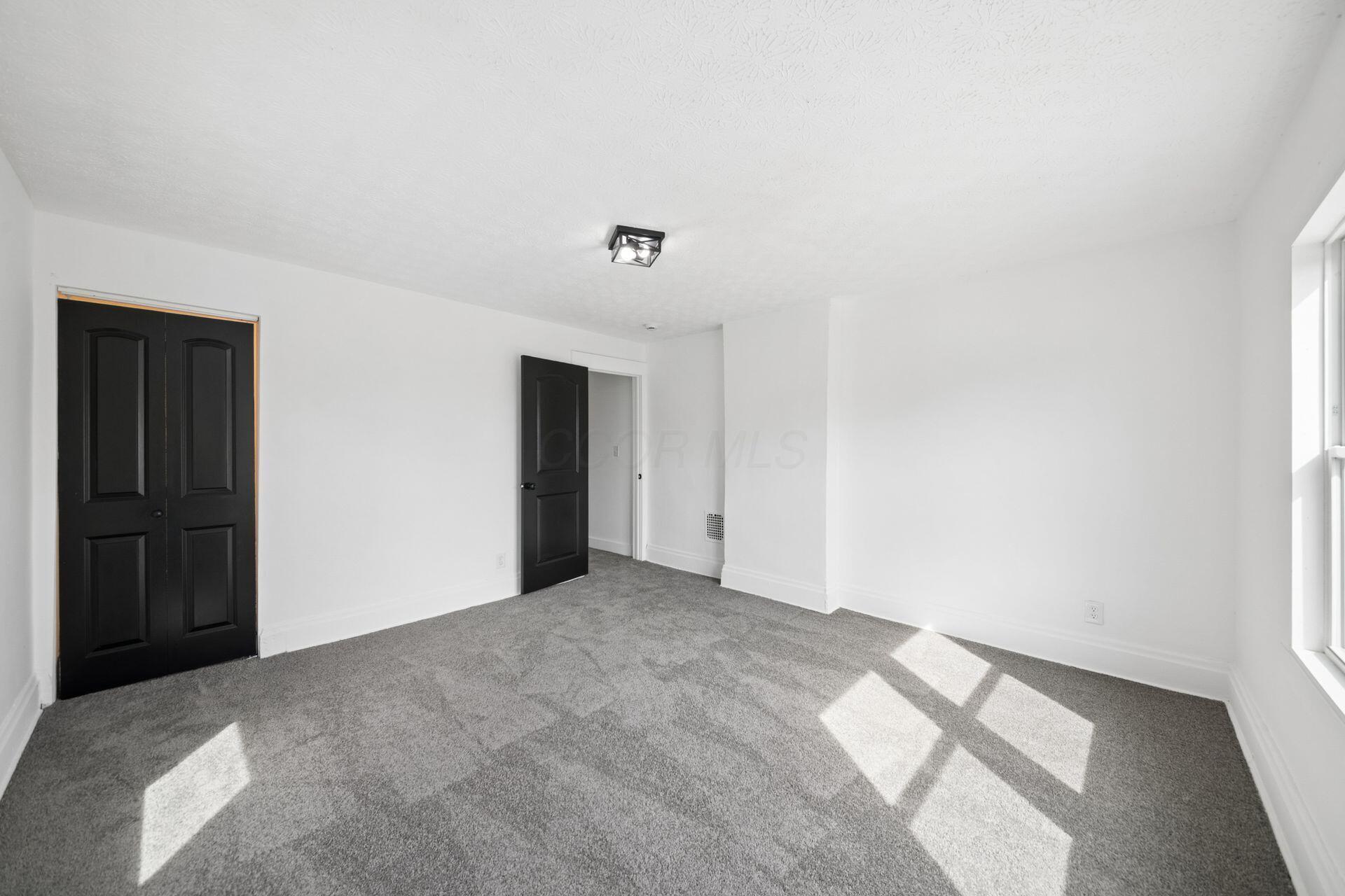 1338-1340 Hildreth Avenue Property Photo 19