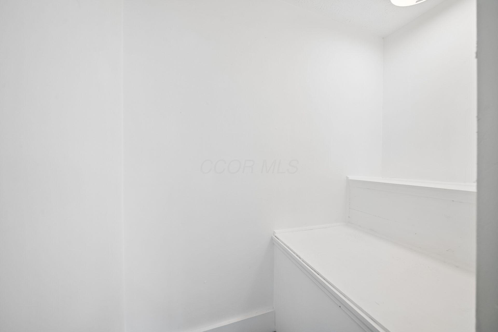 1338-1340 Hildreth Avenue Property Photo 20