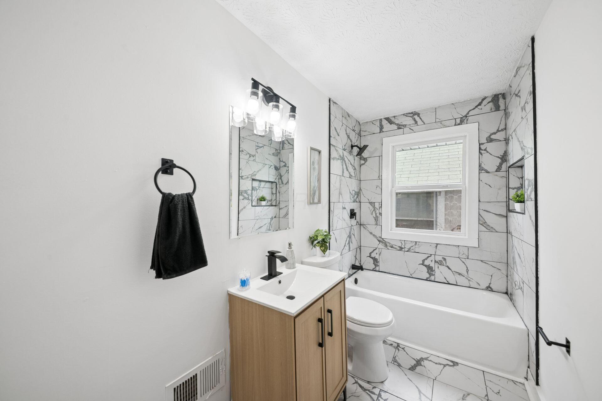 1338-1340 Hildreth Avenue Property Photo 45
