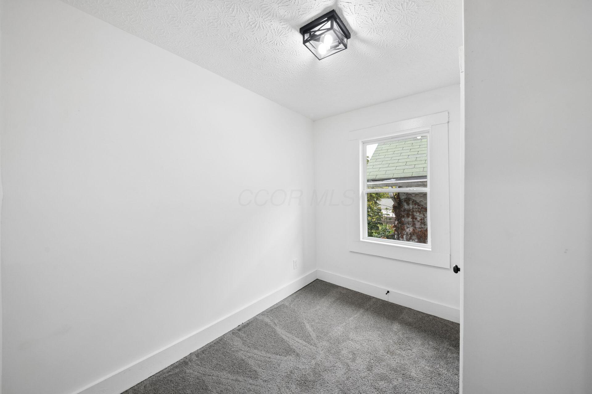 1338-1340 Hildreth Avenue Property Photo 47