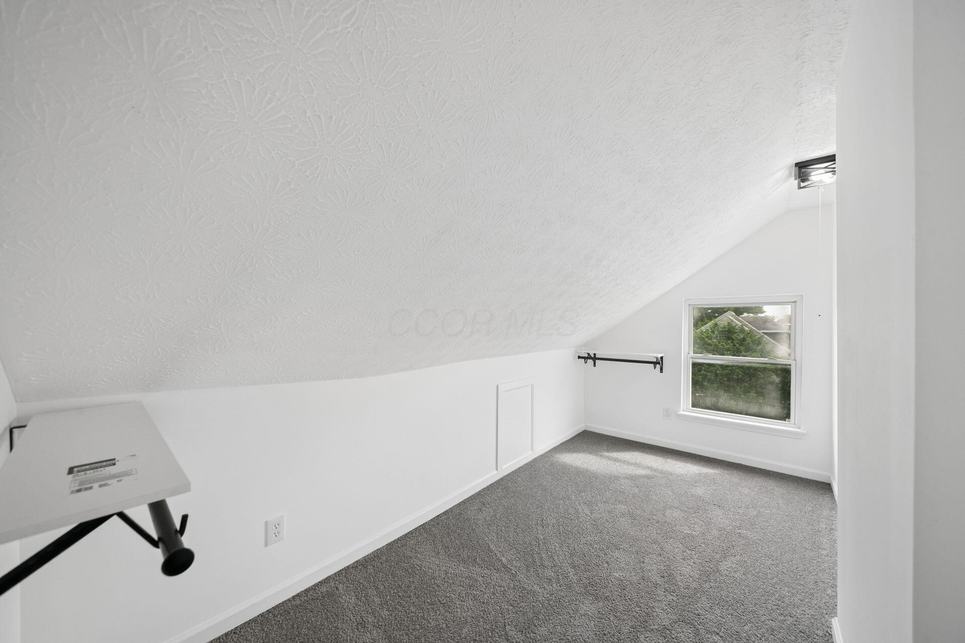 1338-1340 Hildreth Avenue Property Photo 53