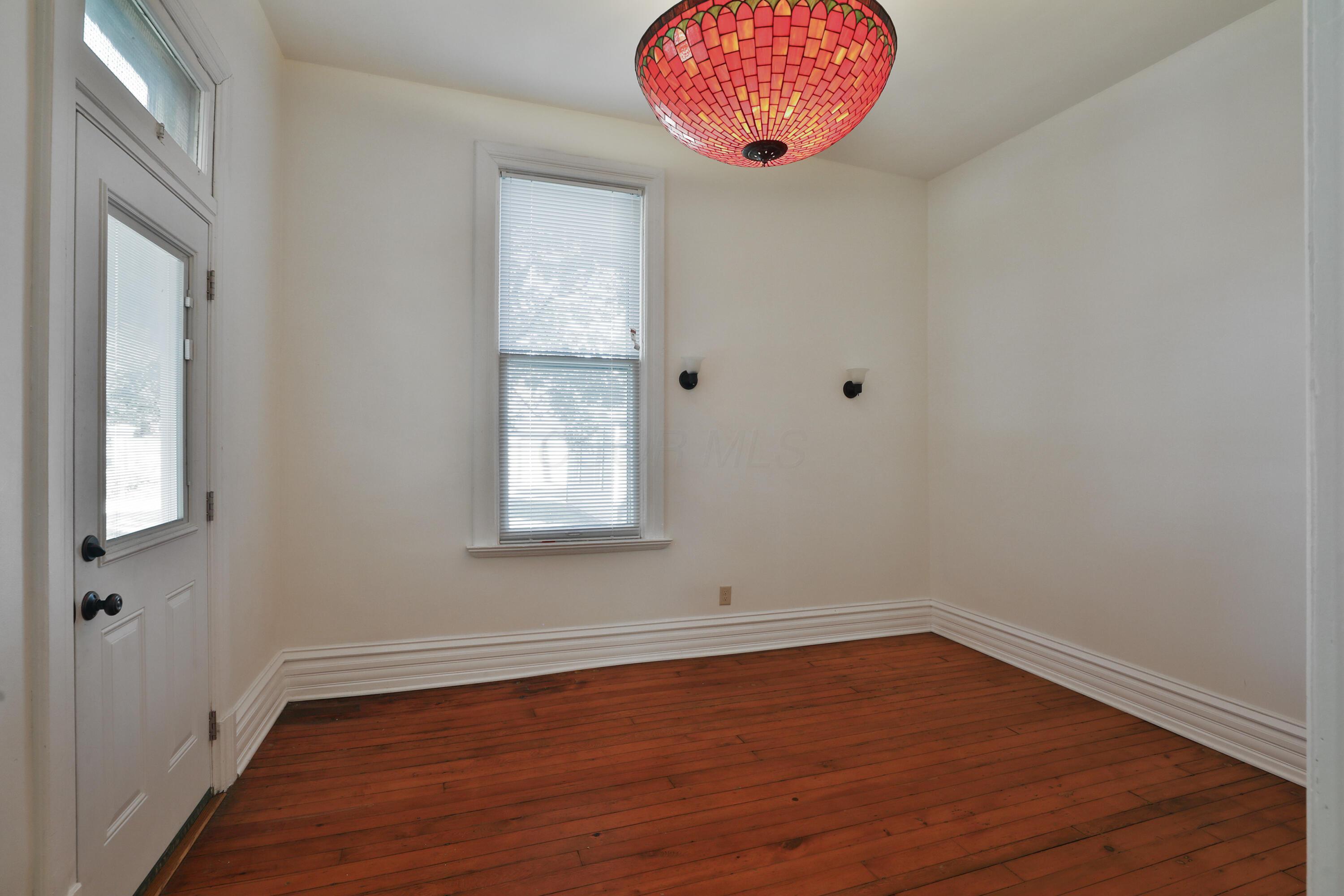 332 W 6th Avenue Property Photo 22