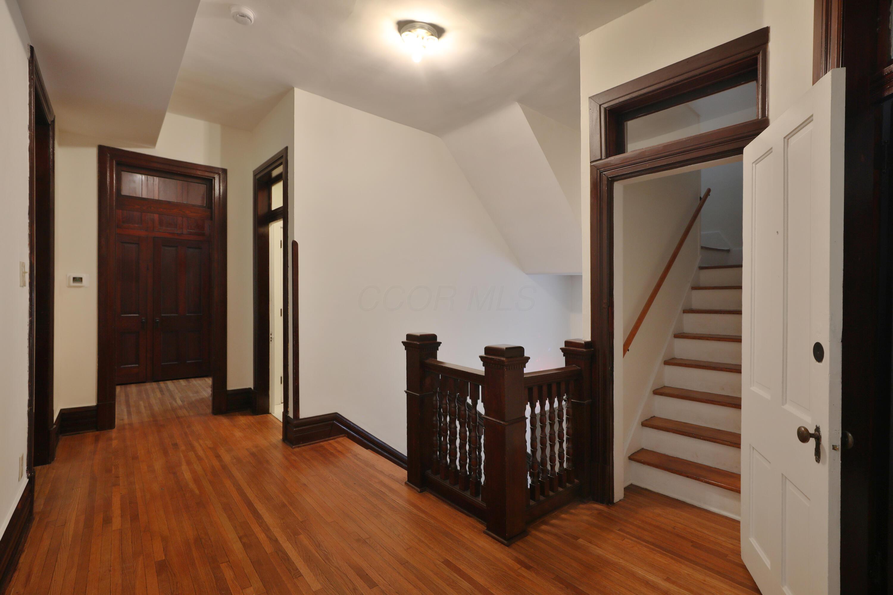 332 W 6th Avenue Property Photo 49