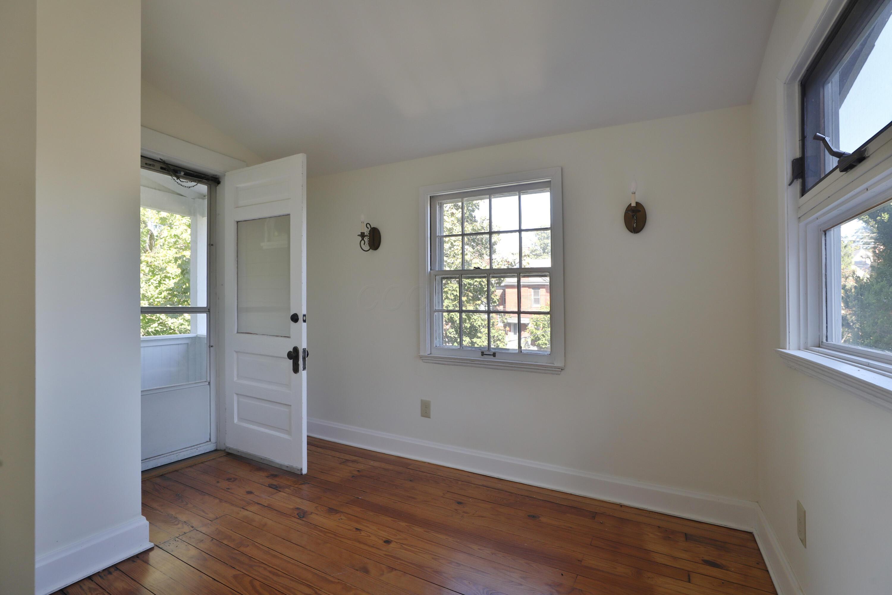 332 W 6th Avenue Property Photo 62