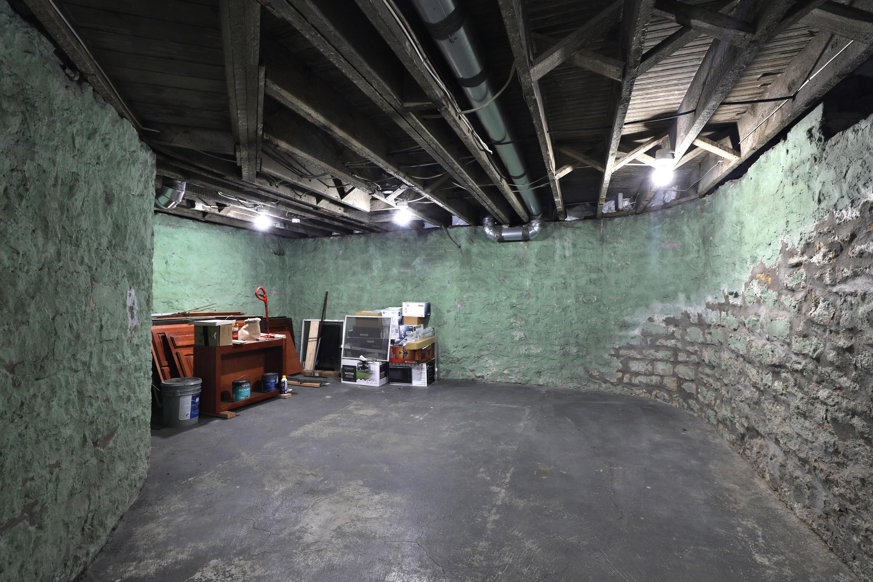 332 W 6th Avenue Property Photo 84