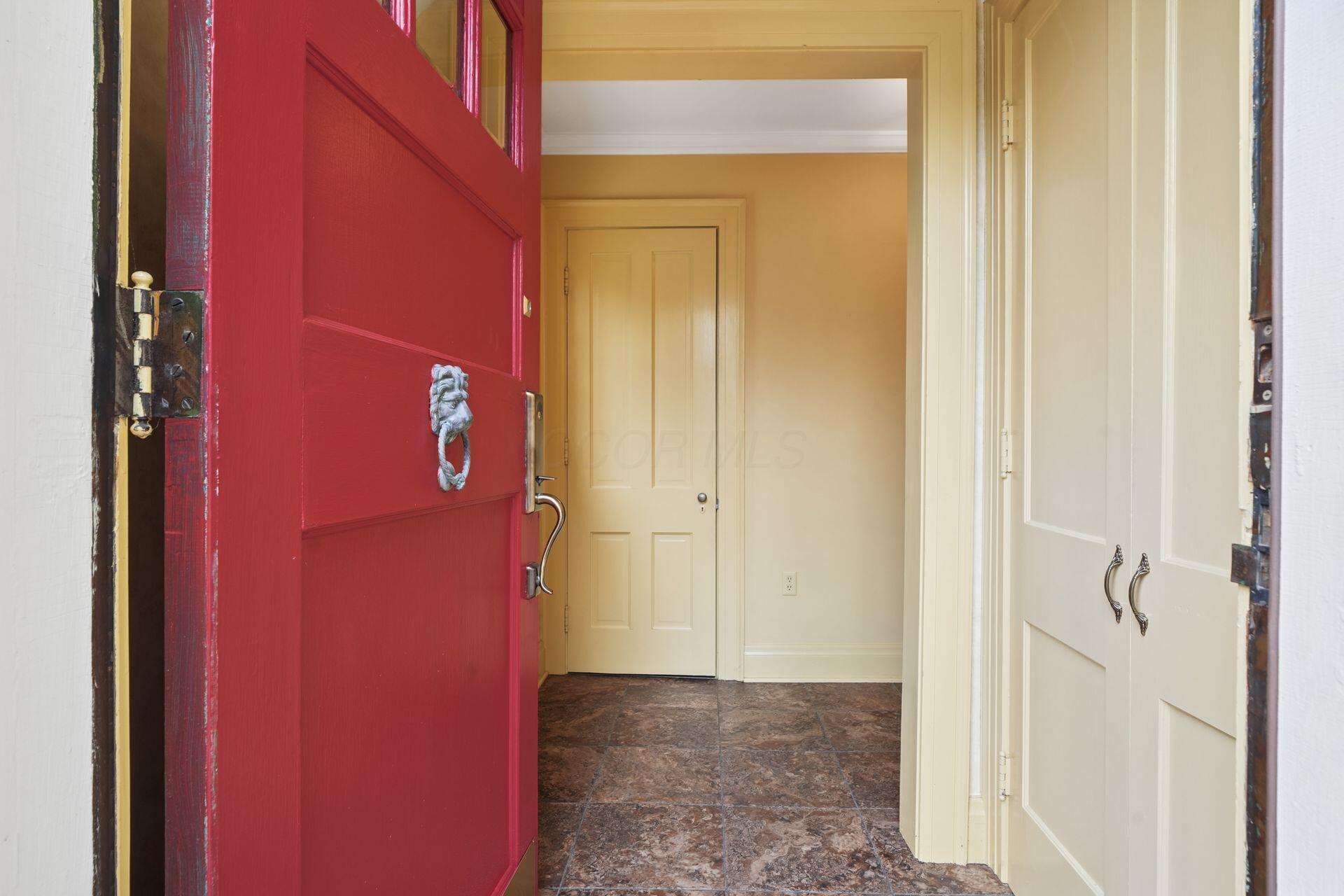 110 Griswold Street Property Photo 8