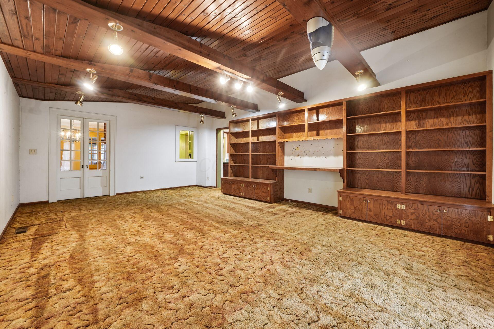 110 Griswold Street Property Photo 28