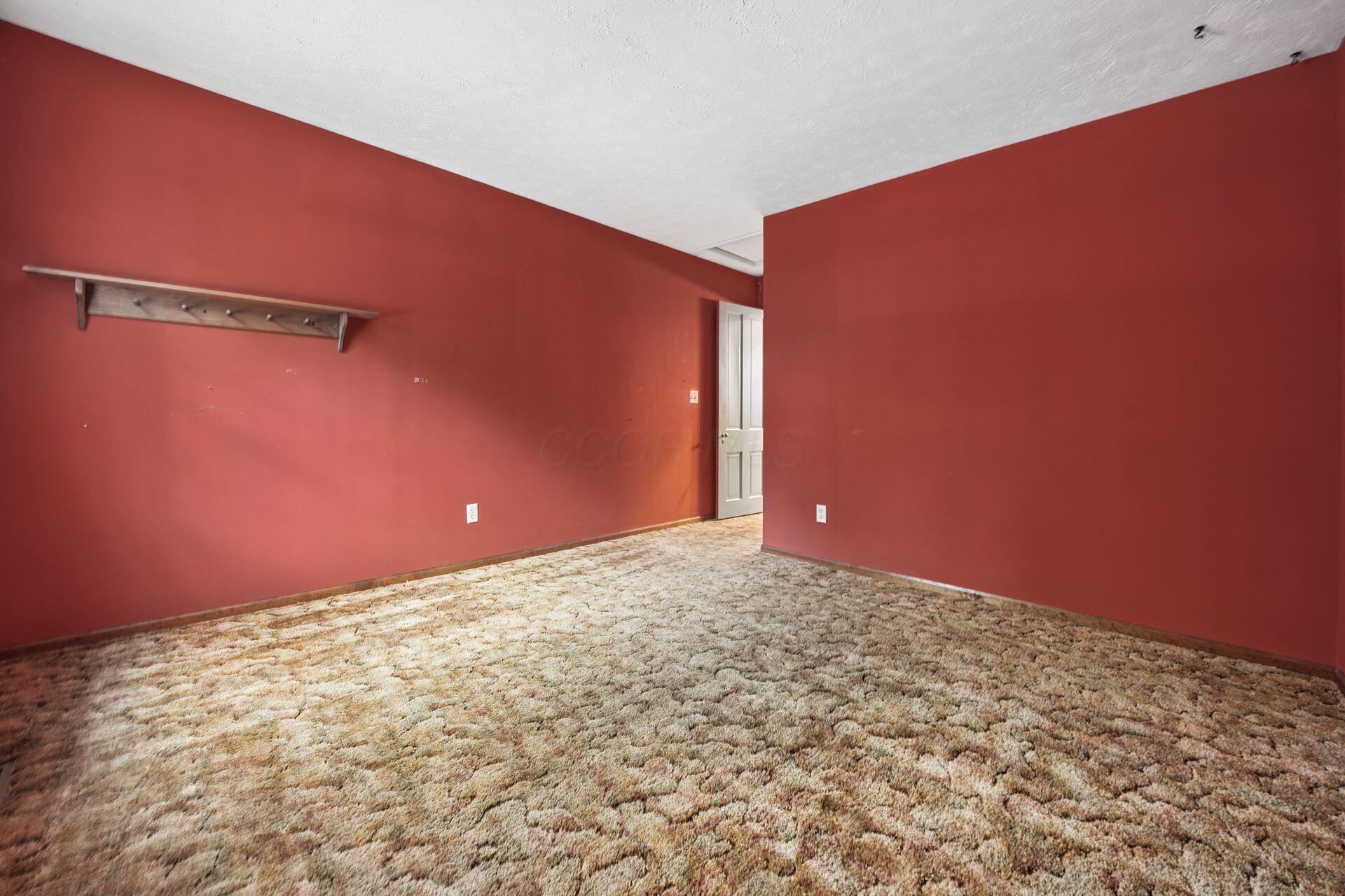 110 Griswold Street Property Photo 33