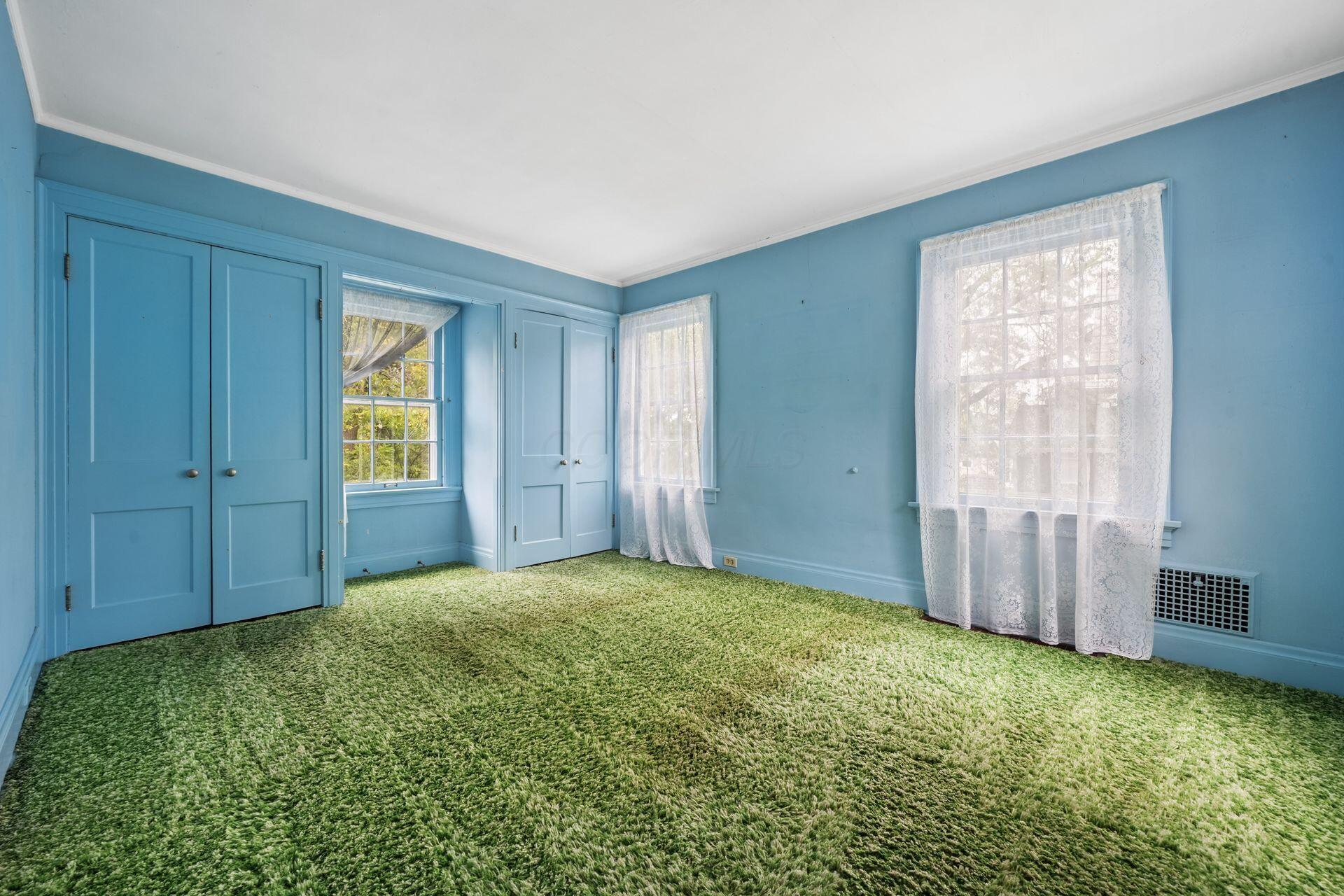 110 Griswold Street Property Photo 35