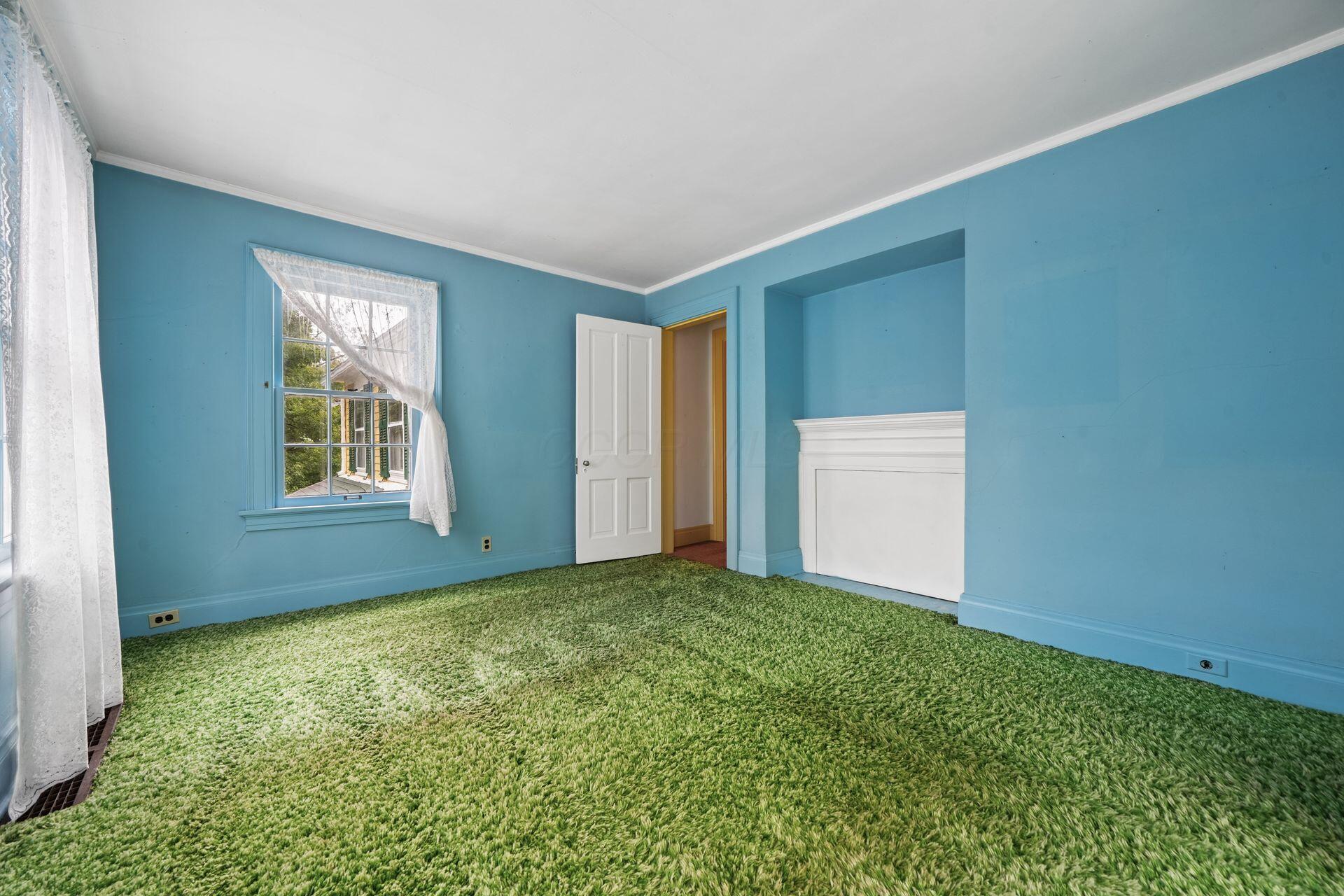 110 Griswold Street Property Photo 36
