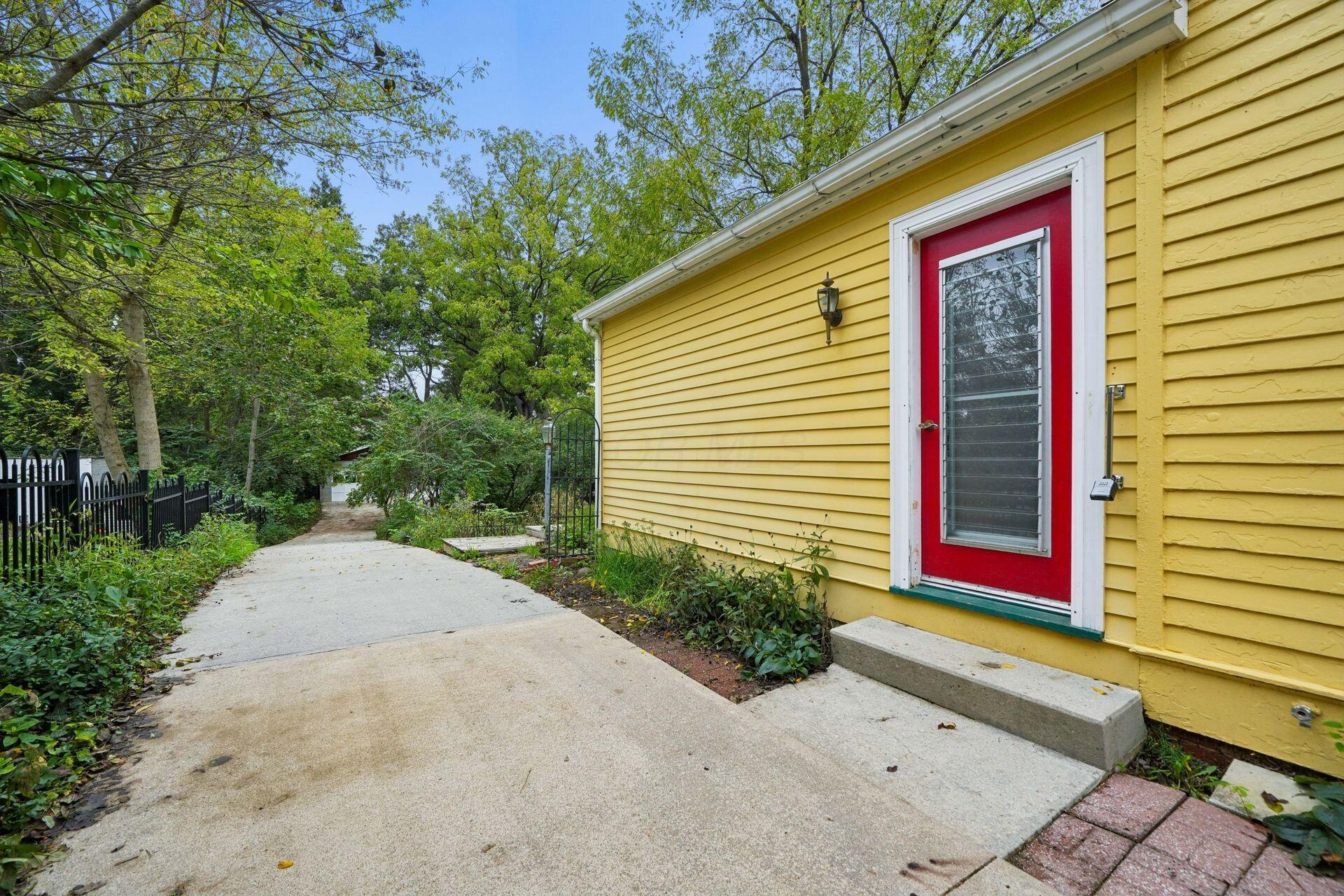 110 Griswold Street Property Photo 41