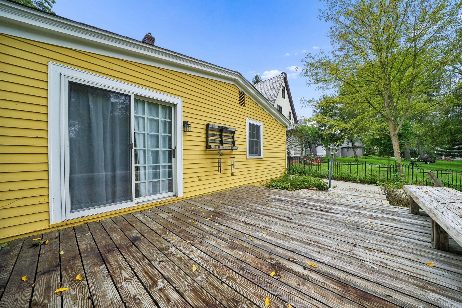 110 Griswold Street Property Photo 43