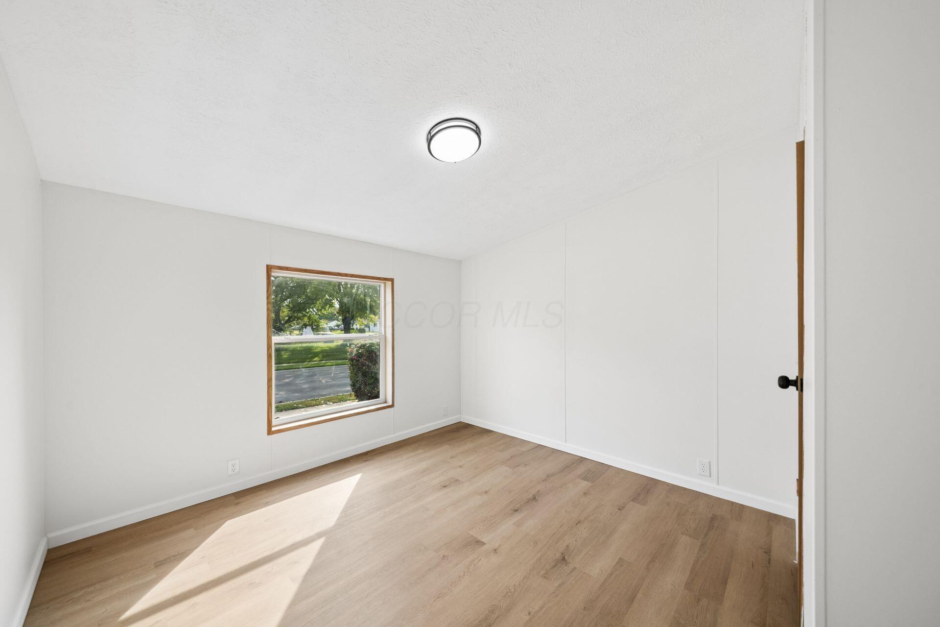 690 Westphal Avenue Property Photo 22