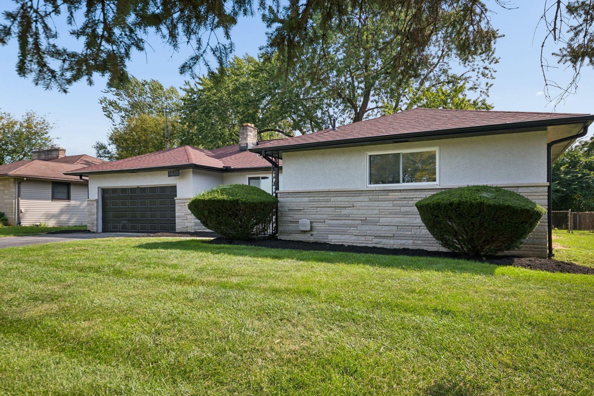 2633 Floribunda Drive Property Photo 2