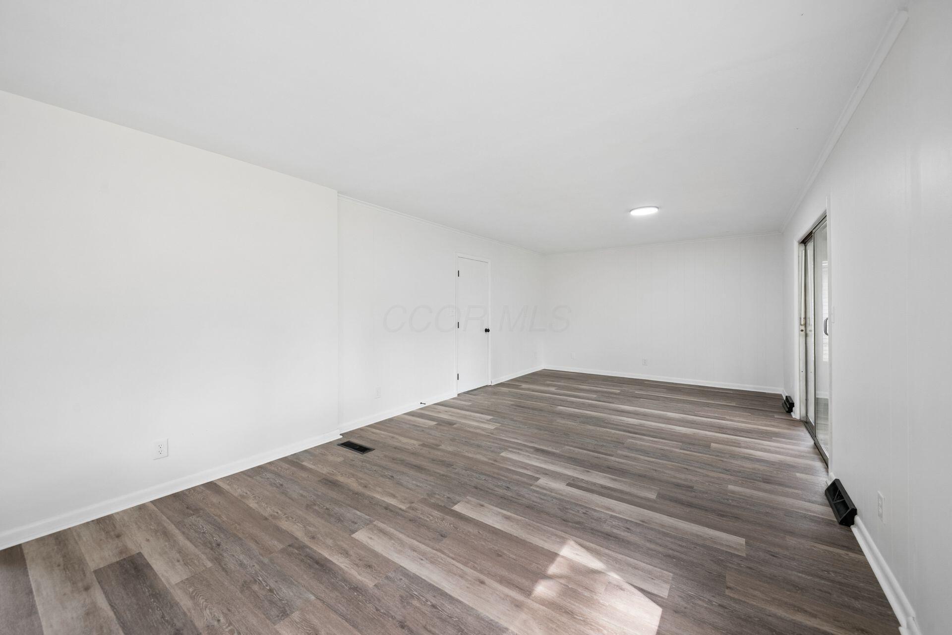 2633 Floribunda Drive Property Photo 5
