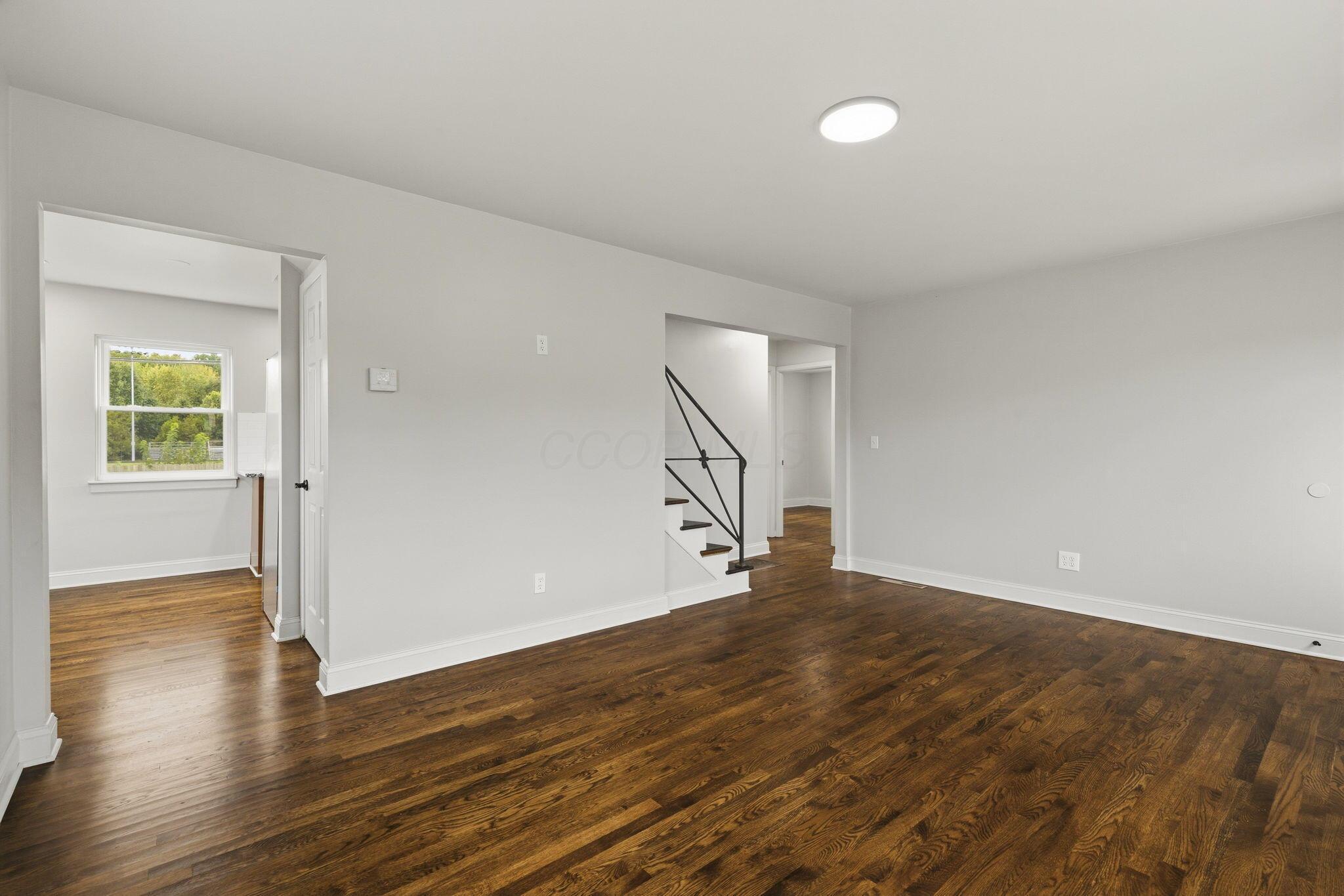 1207 Carbone Drive Property Photo 5