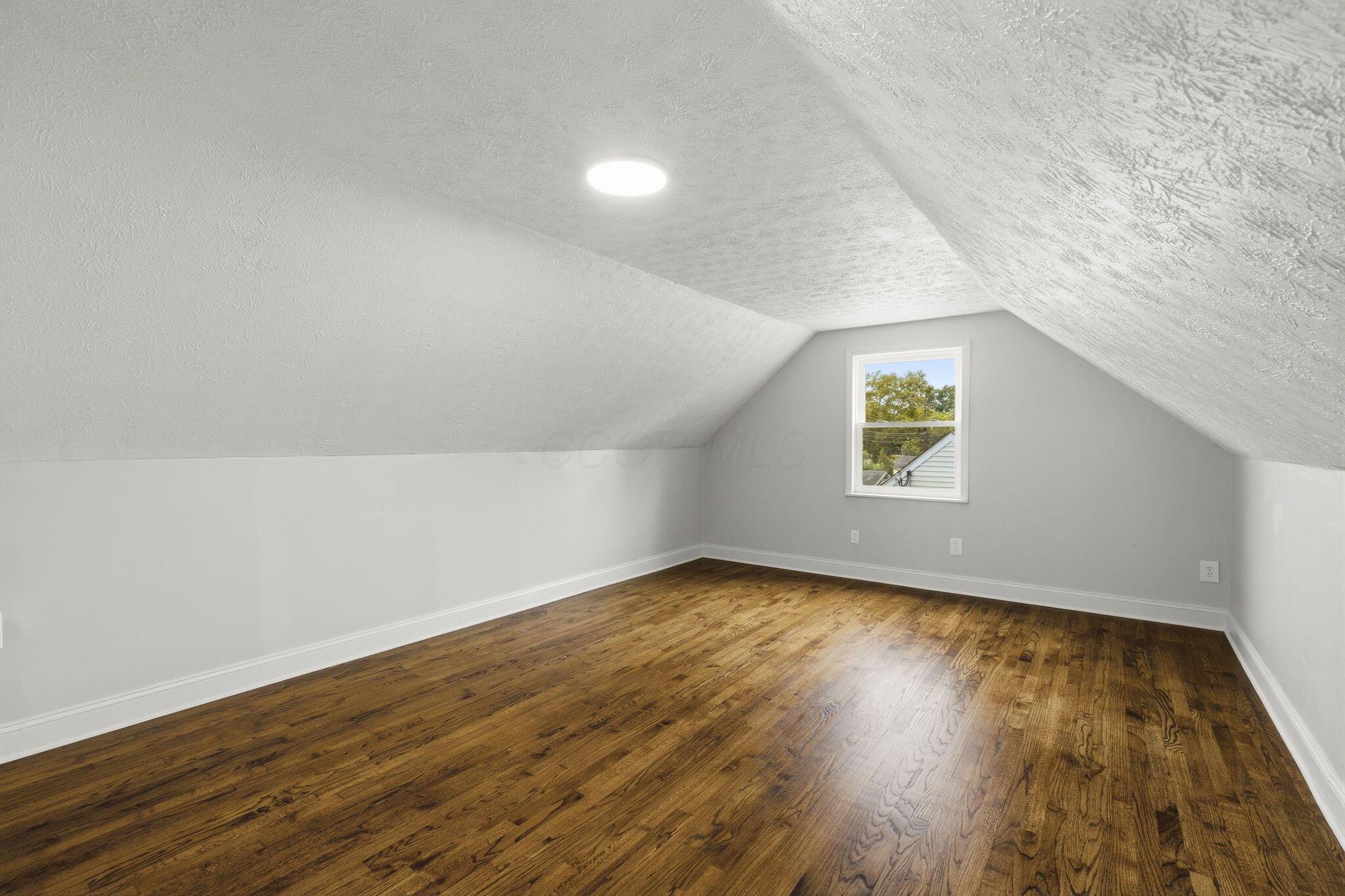 1207 Carbone Drive Property Photo 19