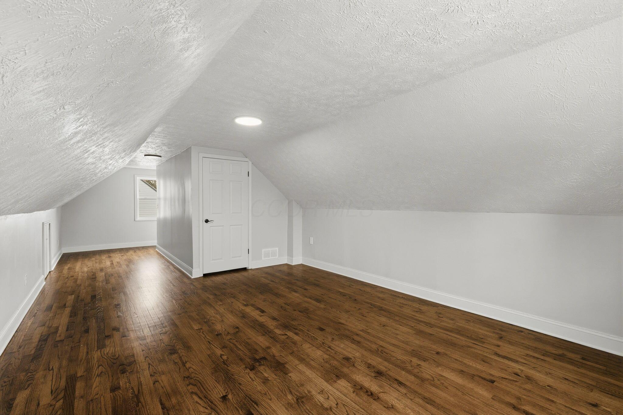 1207 Carbone Drive Property Photo 20