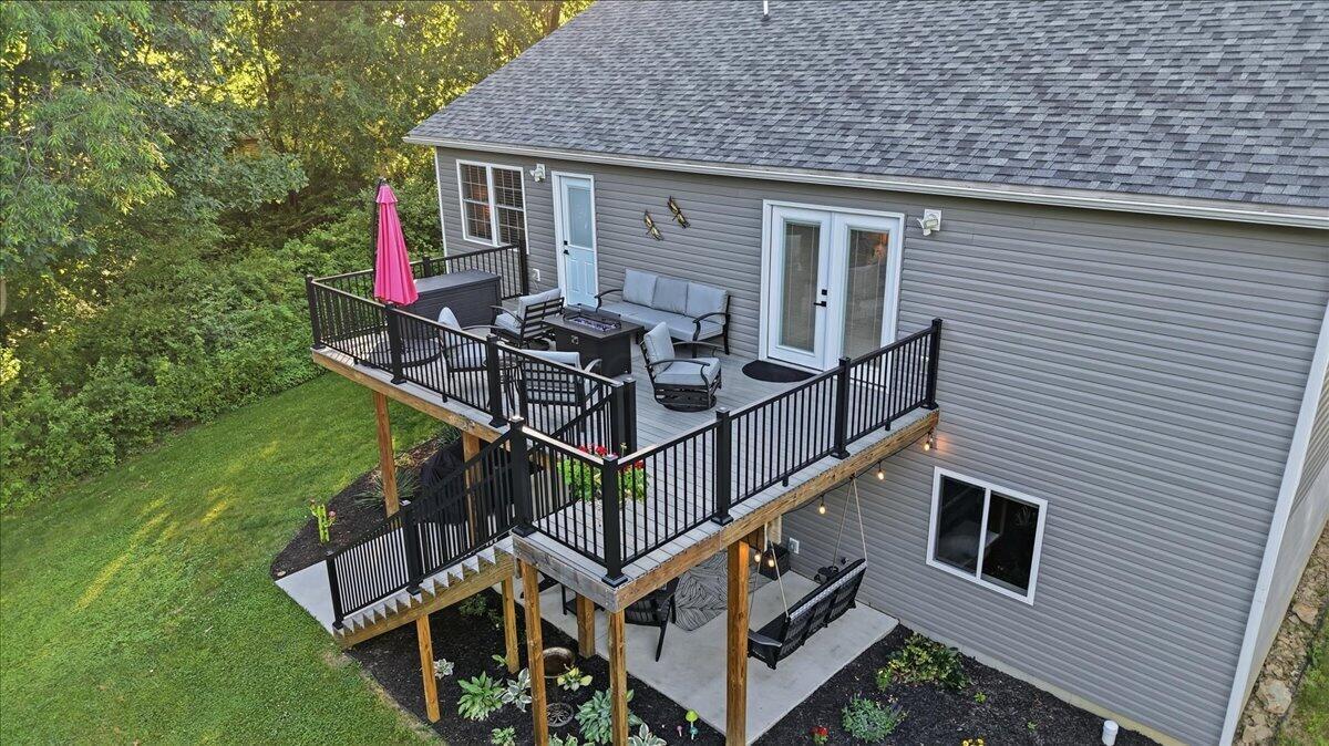 682 Grand Valley Drive Property Photo 1