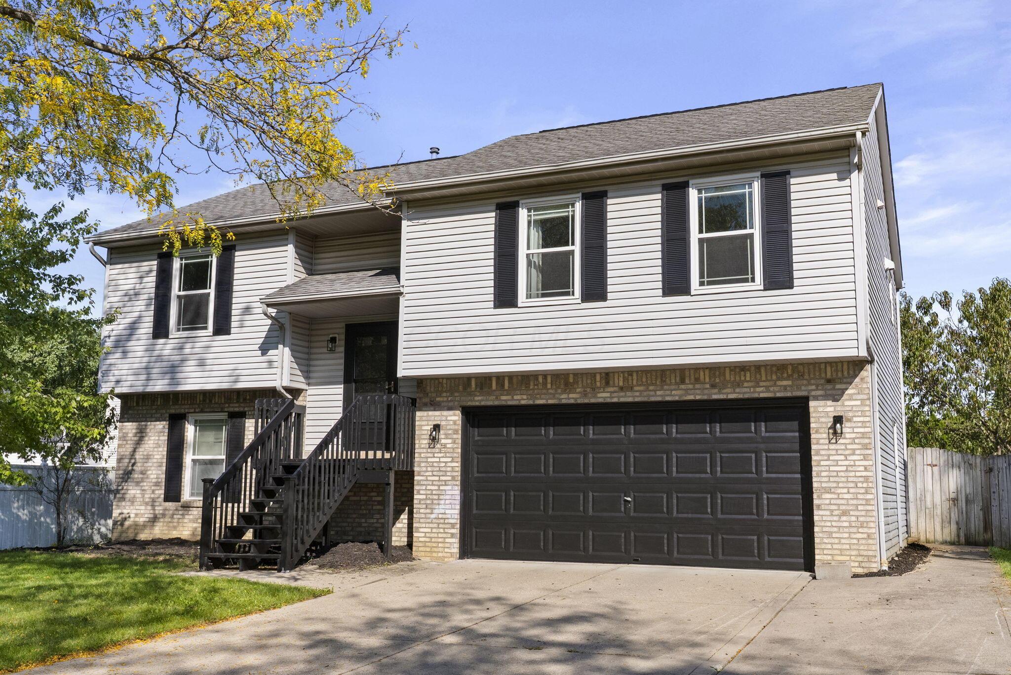 7954 Hickson Drive Property Photo 4