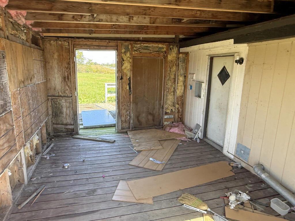 26305 Storms Road Property Photo 8
