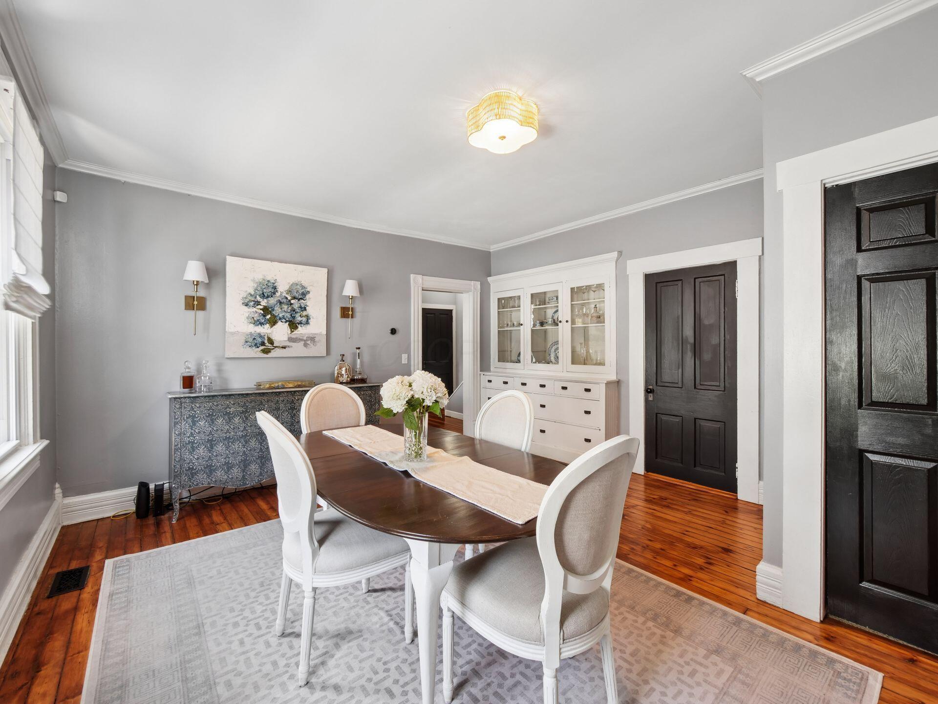 105 E Gates Street Property Photo 4