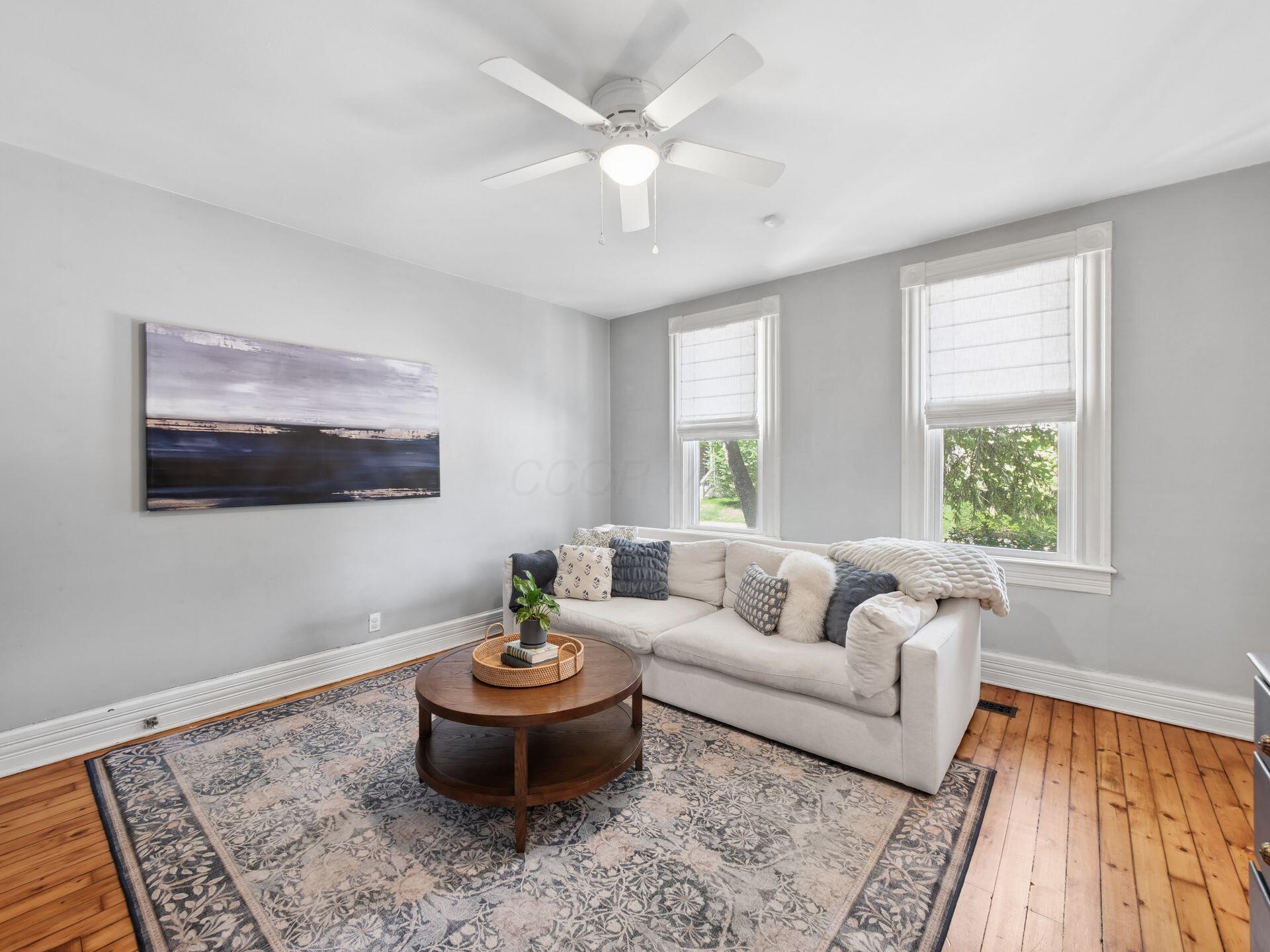 105 E Gates Street Property Photo 7
