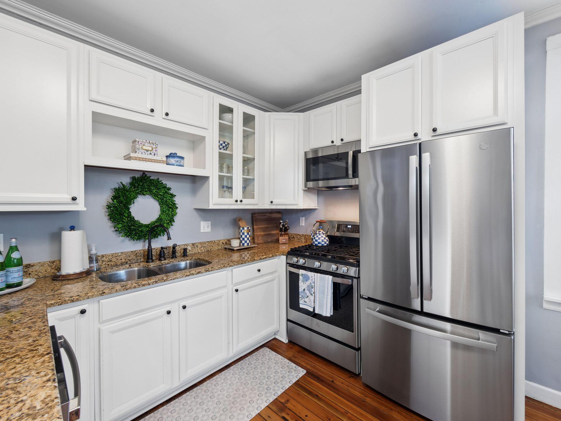105 E Gates Street Property Photo 13
