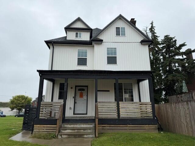489 Saint Clair Avenue Property Photo 2