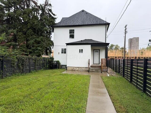 489 Saint Clair Avenue Property Photo 4