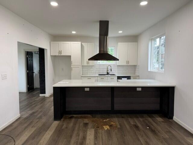 489 Saint Clair Avenue Property Photo 9