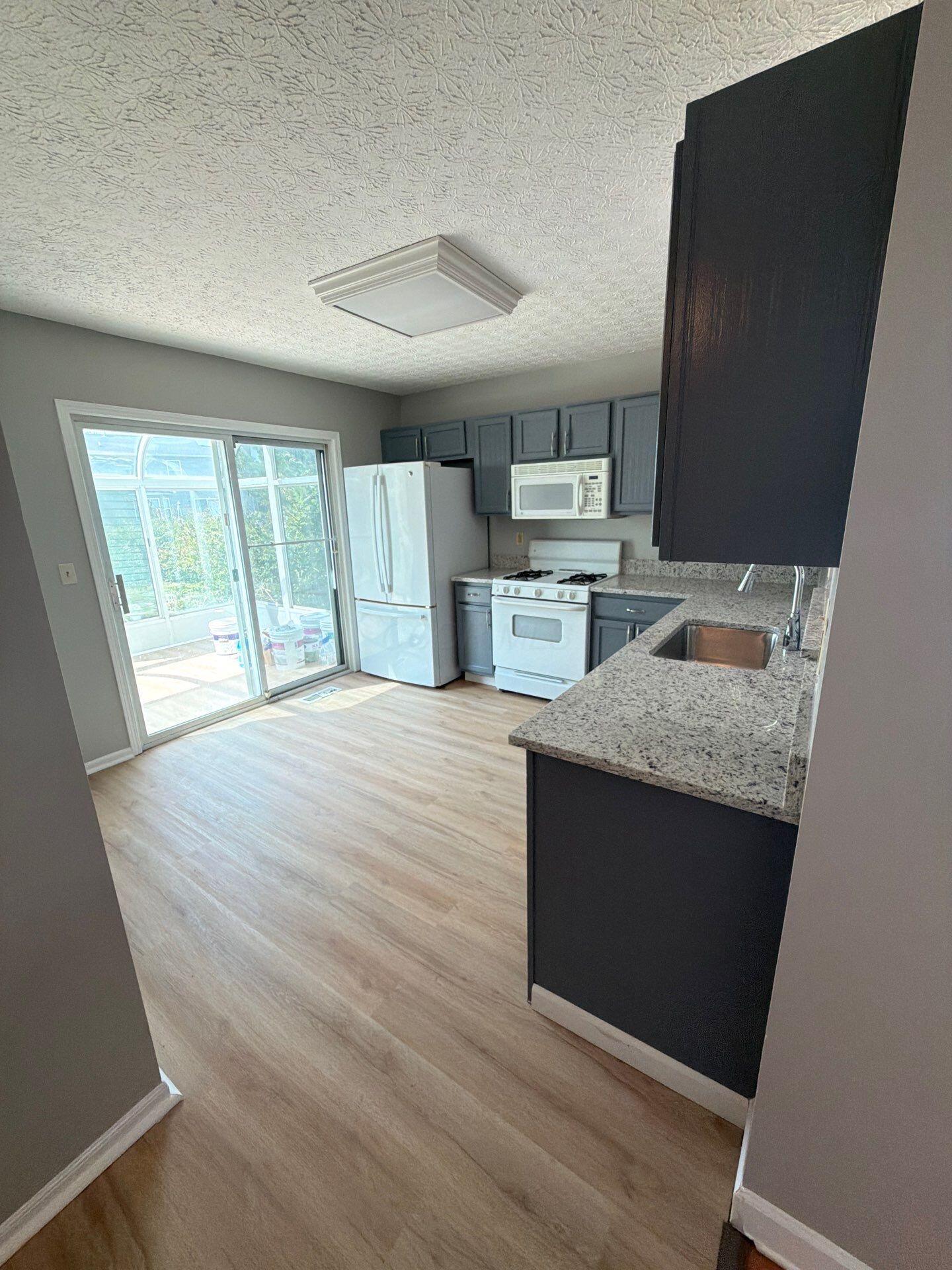 9079 Longstone Drive Property Photo 14
