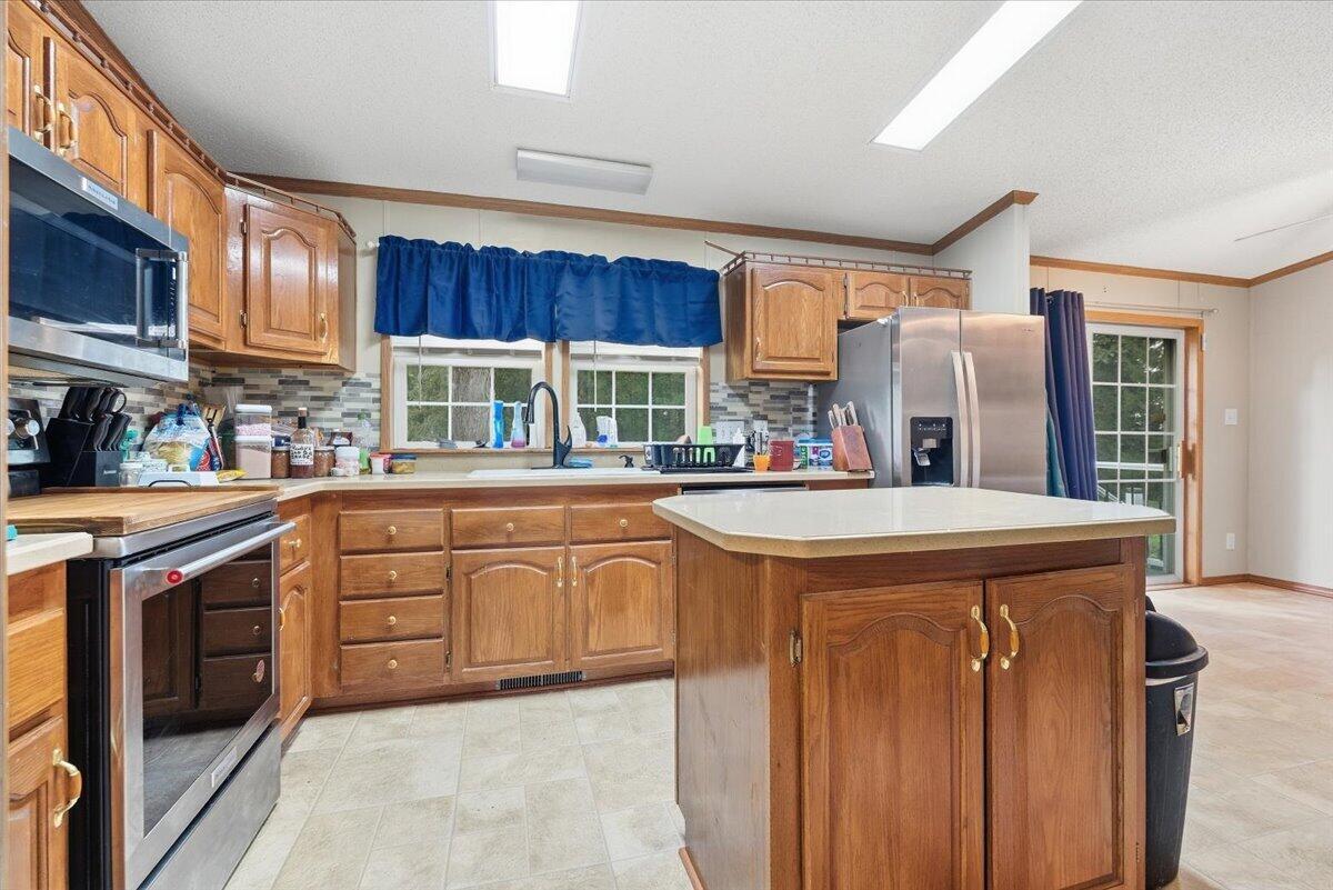 4639 Devore Road Property Photo 10