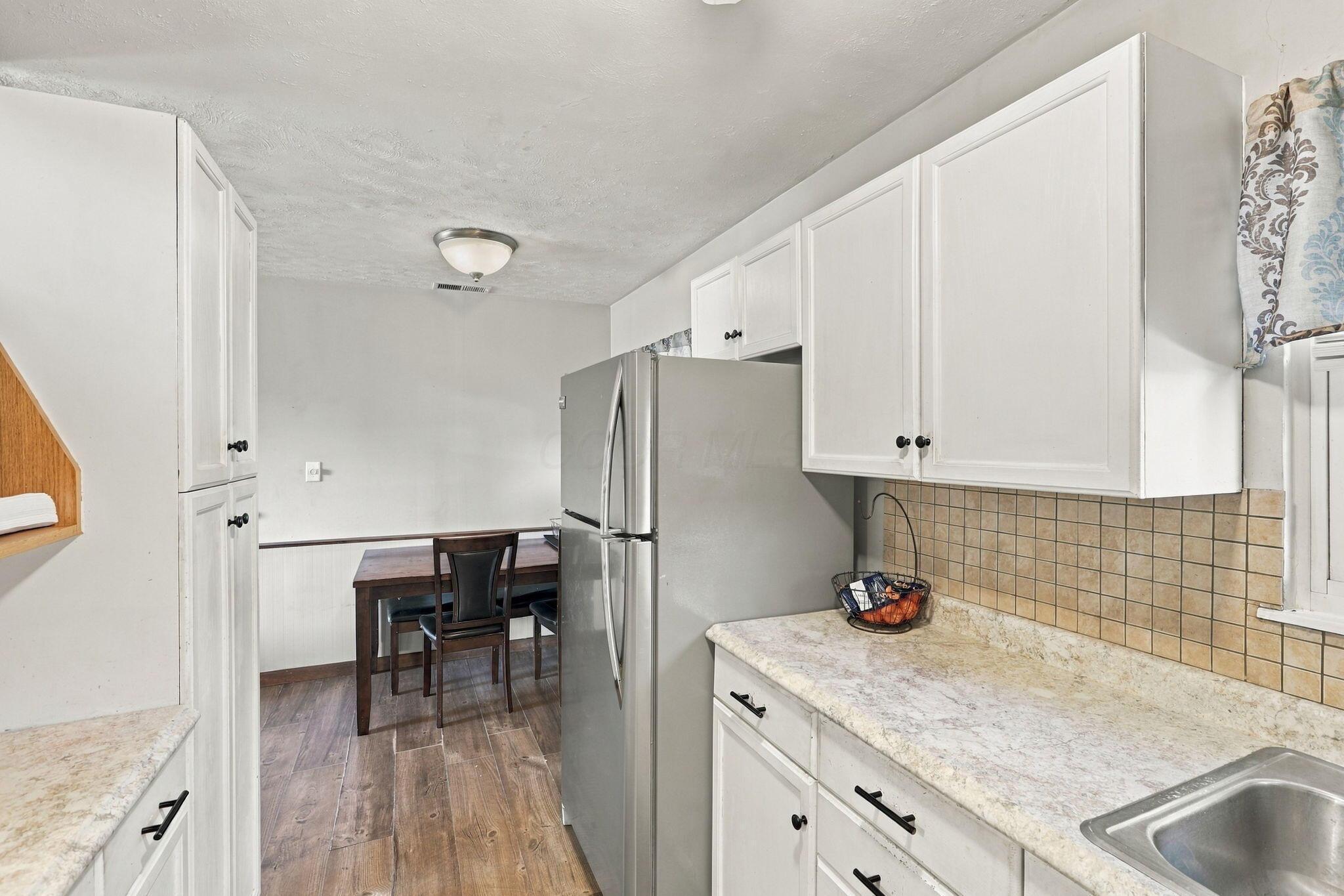 420 Avon Drive Property Photo 14
