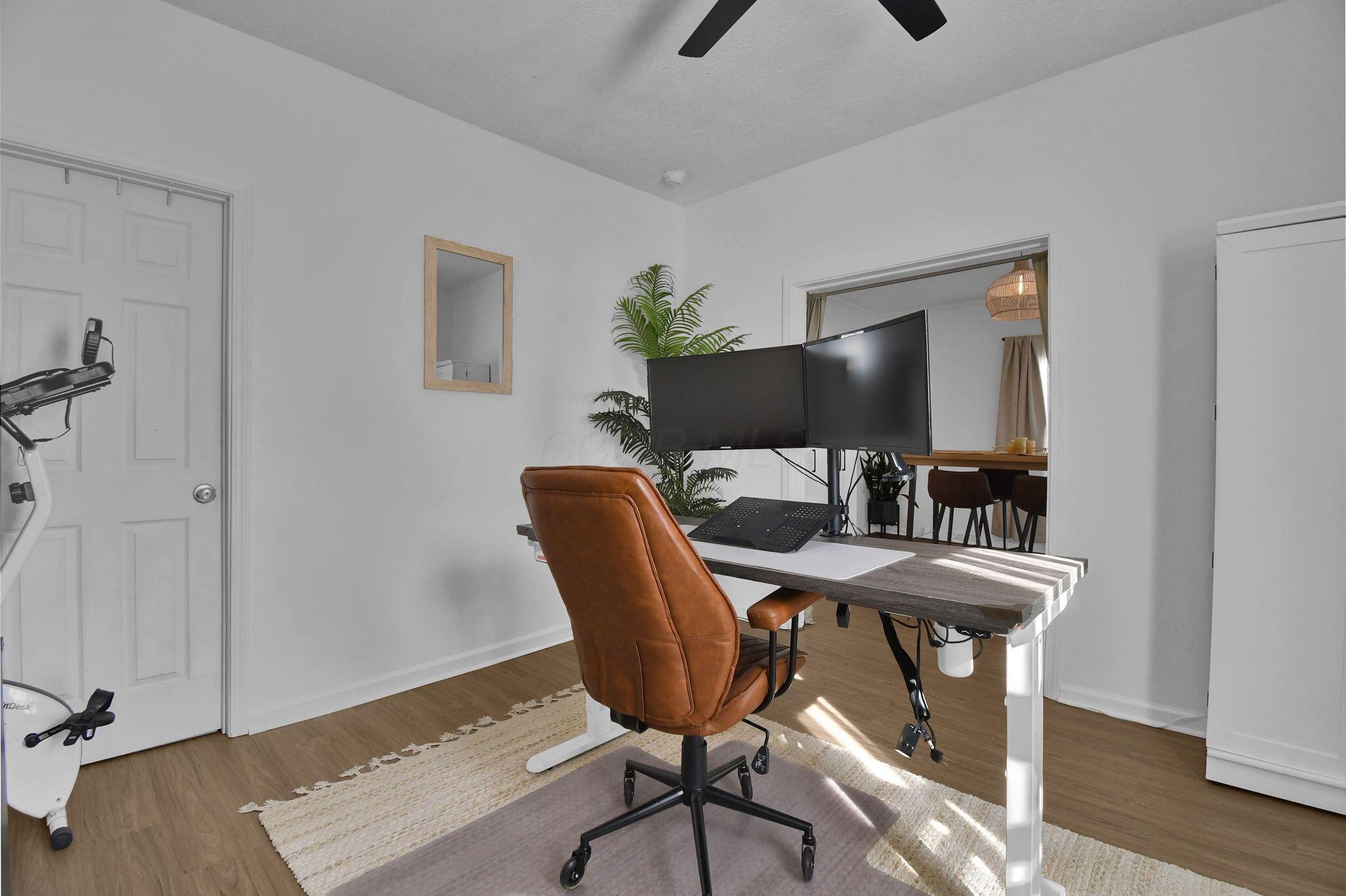 305 Madison Avenue Property Photo 9