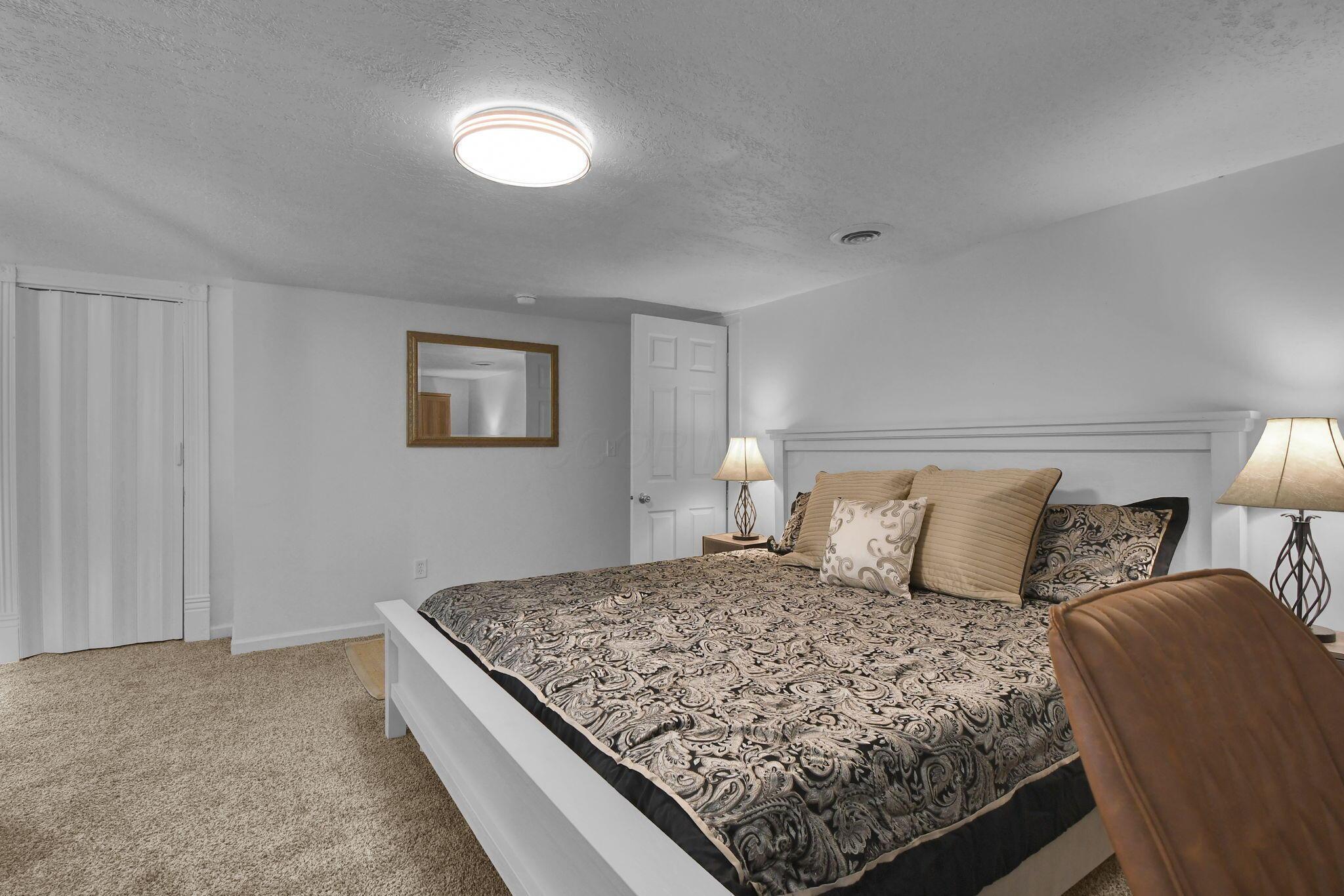 305 Madison Avenue Property Photo 16