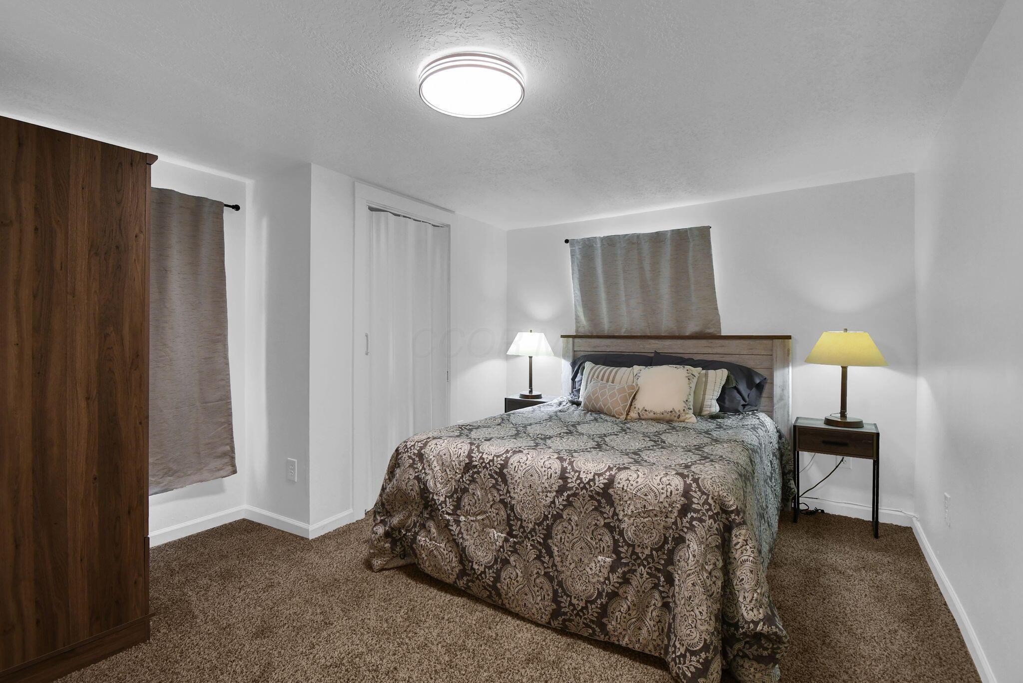 305 Madison Avenue Property Photo 22