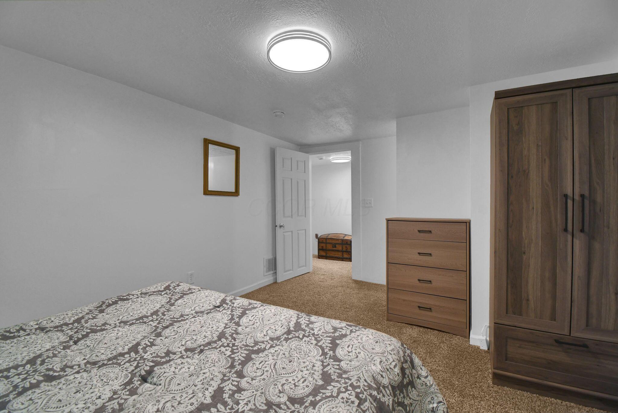 305 Madison Avenue Property Photo 23