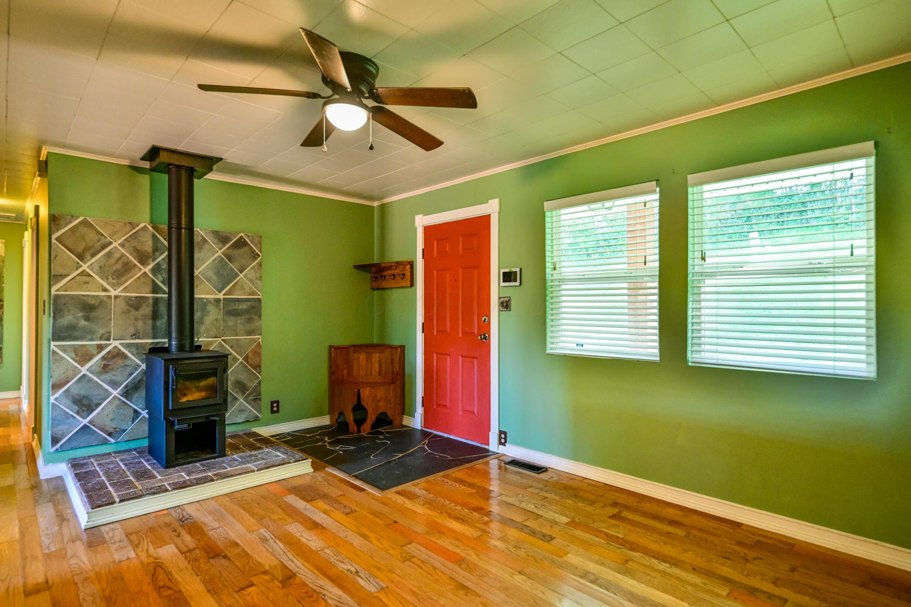 4005 Campbell Road Property Photo 10