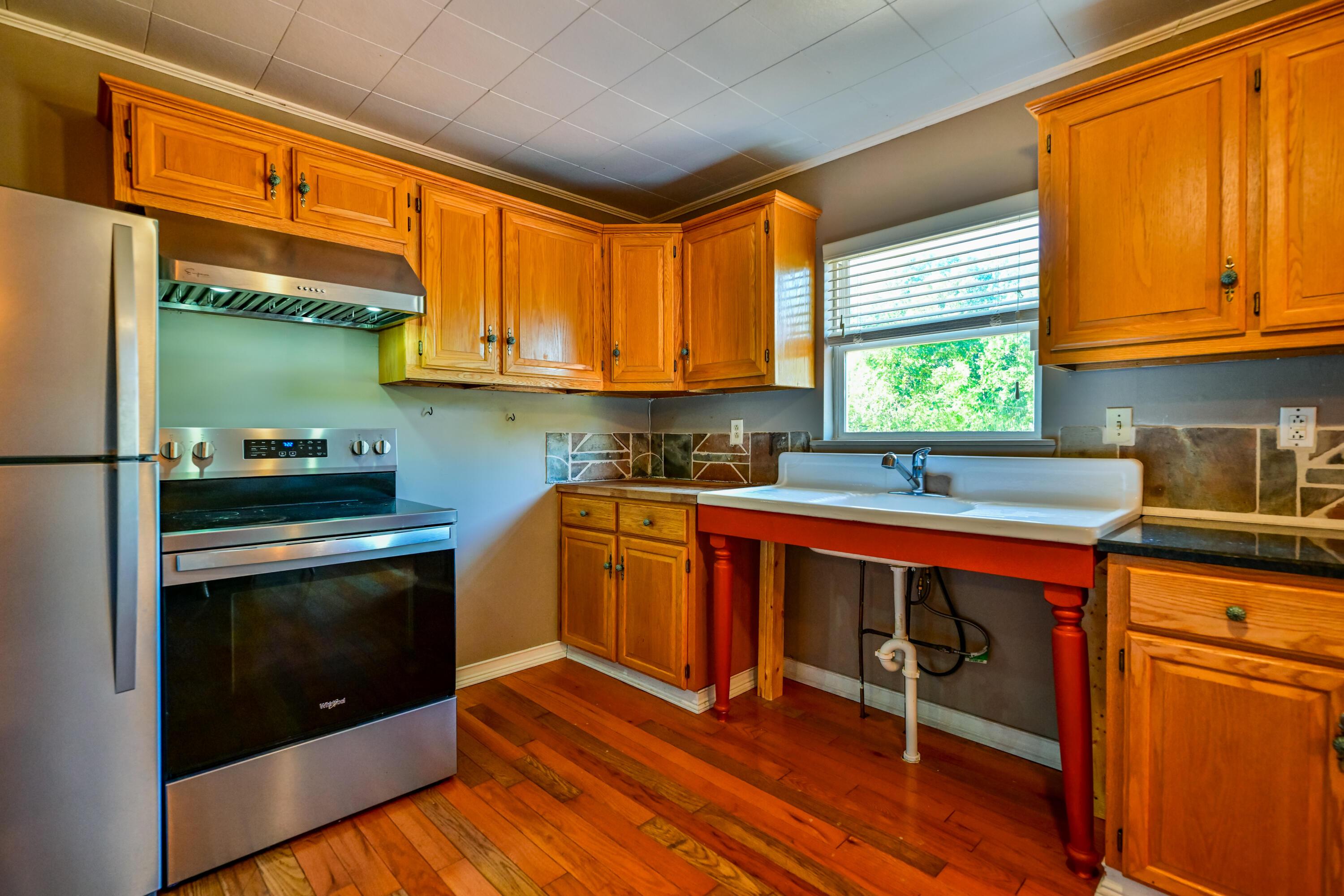 4005 Campbell Road Property Photo 16