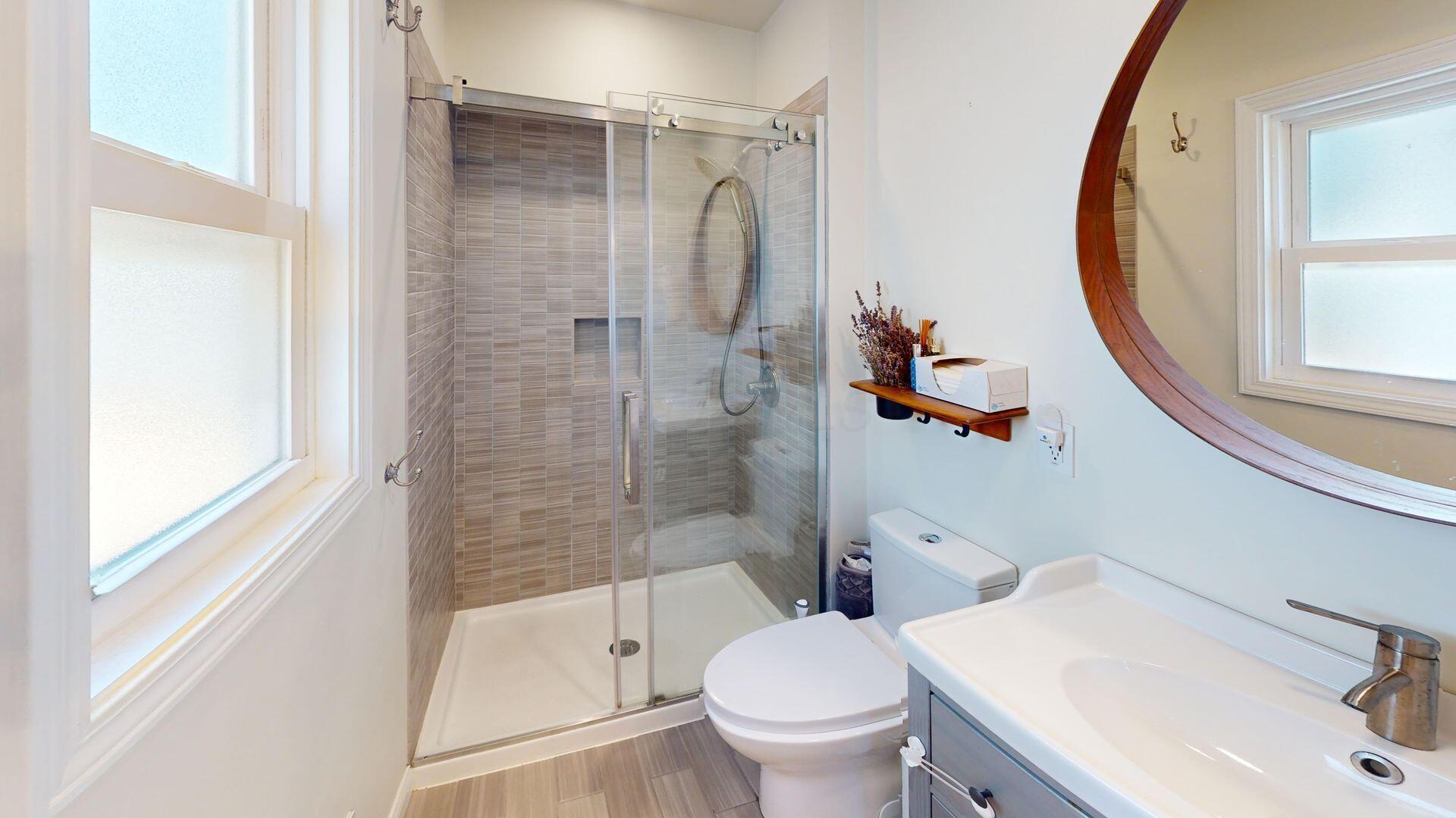 563 Melrose Avenue Property Photo 14