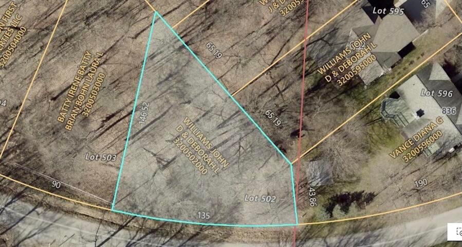 582 W West Highland Drive Property Photo 1
