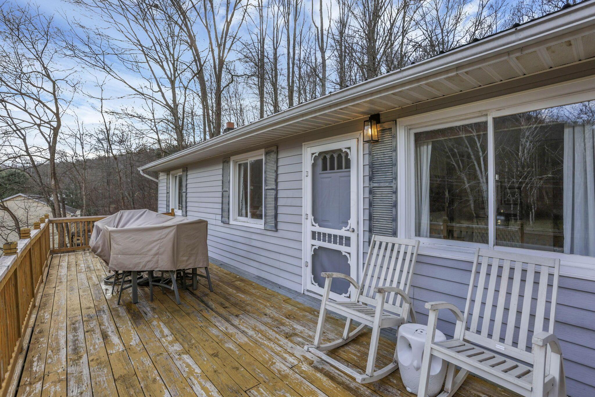 22913 Goose Creek Road Property Photo 3