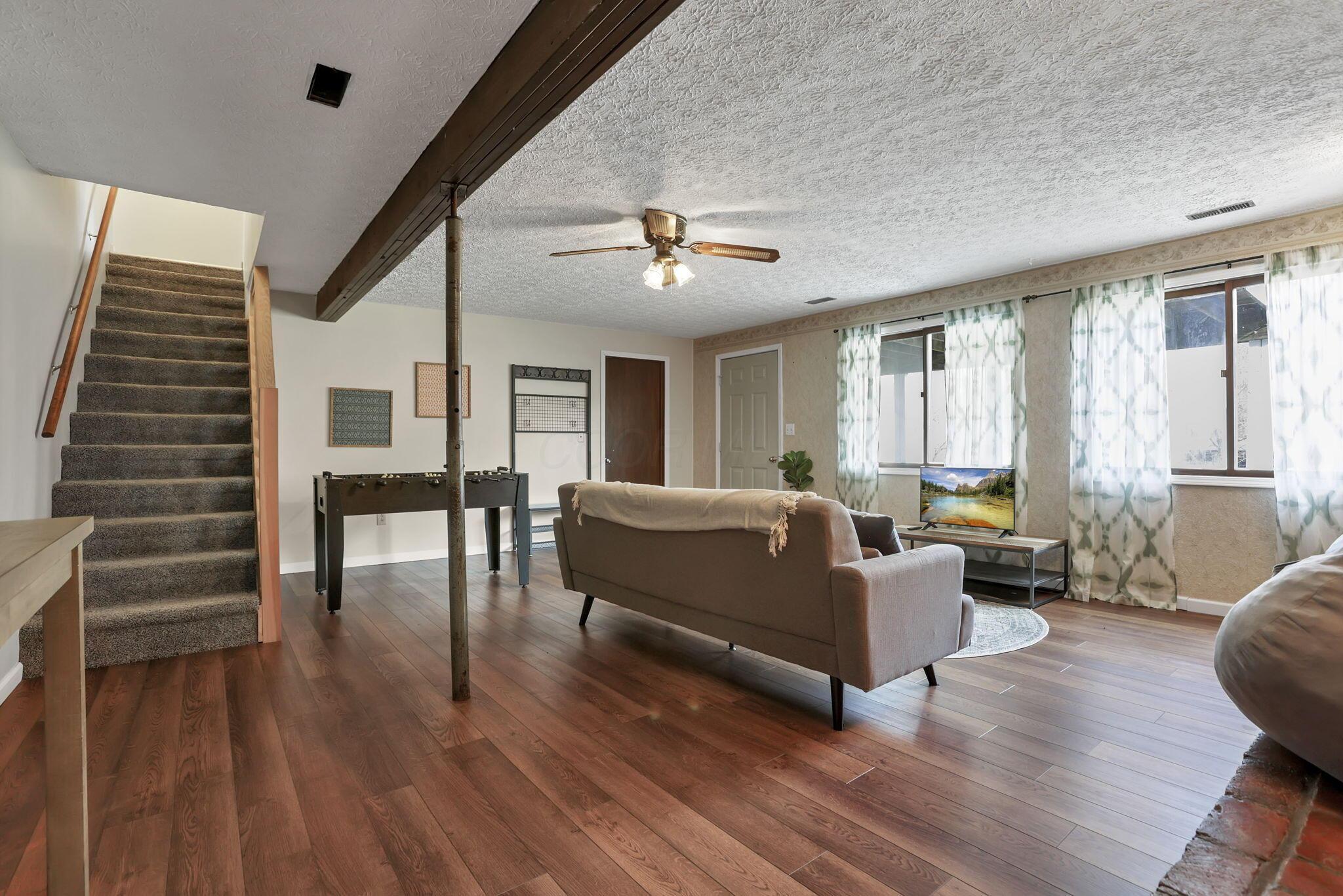 22913 Goose Creek Road Property Photo 9